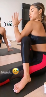 Arianny Celeste feet photo thumbnail