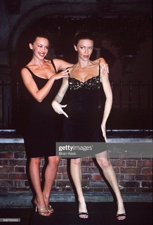 Kylie Minogue feet photo thumbnail
