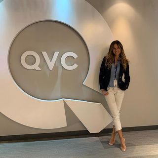 Kelly Bensimon feet photo thumbnail