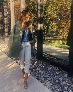 Kelly Bensimon feet photo thumbnail
