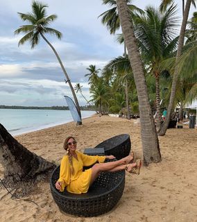 Lili Estefan feet photo thumbnail