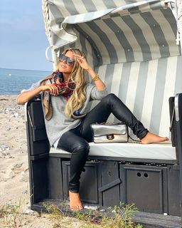 Sylvie Meis feet photo thumbnail