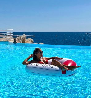 Sylvie Meis feet photo thumbnail