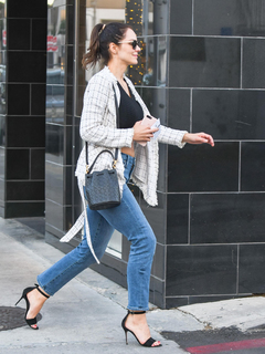 Katharine McPhee feet photo thumbnail