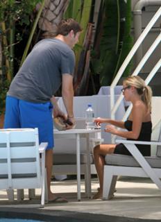 Kristin Cavallari feet photo thumbnail