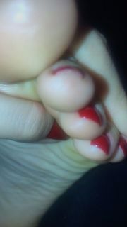 Alaine Crissiê feet photo thumbnail