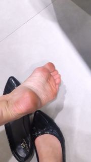 Alaine Crissiê feet photo thumbnail