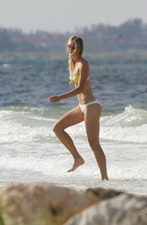 Maria Sharapova feet photo thumbnail