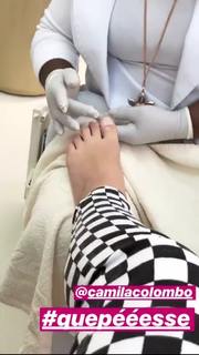 Larissa Manoela feet photo thumbnail