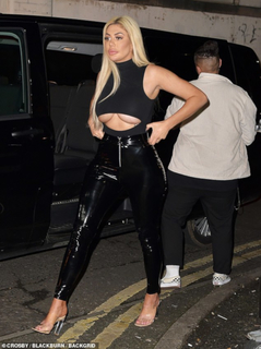 Chloe Ferry feet photo thumbnail