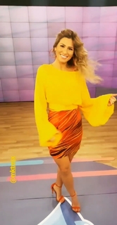 Lívia Andrade feet photo thumbnail