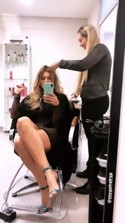 Lívia Andrade feet photo thumbnail