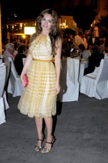 Kelly Brook feet photo thumbnail