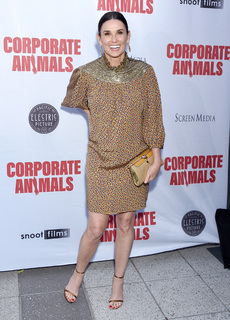 Demi Moore feet photo thumbnail