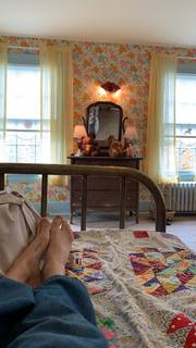 Amanda Seyfried feet photo thumbnail