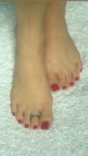 Alaine Crissiê feet photo thumbnail
