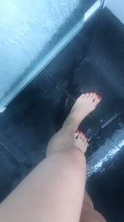 Alaine Crissiê feet photo thumbnail