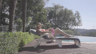 Lívia Andrade feet photo thumbnail