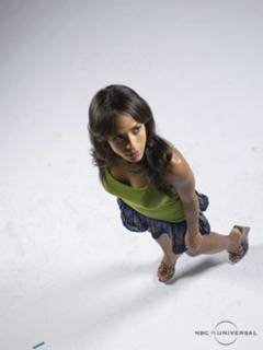 Dania Ramirez feet photo thumbnail