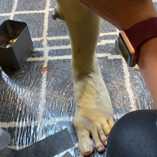 Heidi Klum feet photo thumbnail