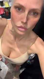 Heidi Klum feet photo thumbnail