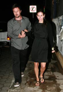 Courteney Cox feet photo thumbnail