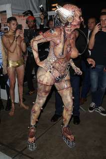 Heidi Klum feet photo thumbnail