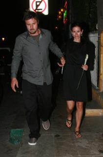 Courteney Cox feet photo thumbnail