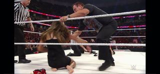 Nikki Garcia feet photo thumbnail
