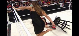 Nikki Garcia feet photo thumbnail