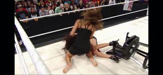Nikki Garcia feet photo thumbnail