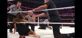 Nikki Garcia feet photo thumbnail