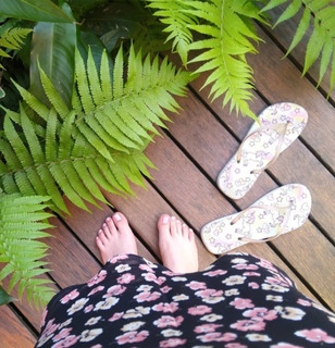Isa Pes feet photo thumbnail