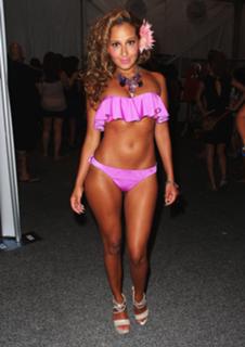 Adrienne Houghton feet photo thumbnail