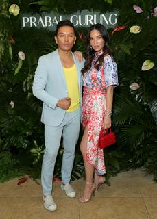 Olivia Munn feet photo thumbnail