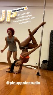 Gracyanne Barbosa feet photo thumbnail