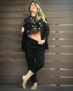 Andrea Legarreta feet photo thumbnail