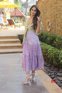 Ileana D'Cruz feet photo thumbnail