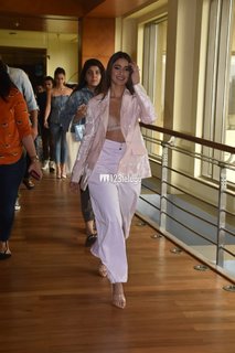 Ileana D'Cruz feet photo thumbnail