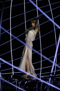 Kylie Minogue feet photo thumbnail