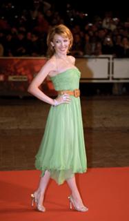 Kylie Minogue feet photo thumbnail