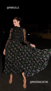 Camila Queiroz feet photo thumbnail