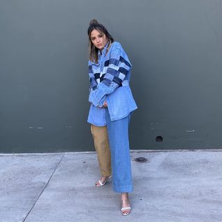 Erin Lim feet photo thumbnail