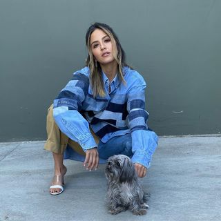 Erin Lim feet photo thumbnail