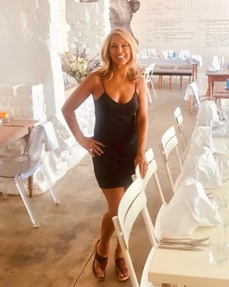 Denise Austin feet photo thumbnail
