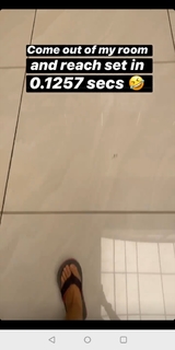 Parineeti Chopra feet photo thumbnail