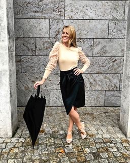 Alina Merkau feet photo thumbnail
