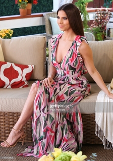 Roselyn Sanchez feet photo thumbnail