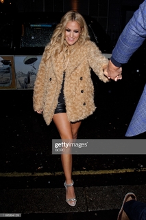Caroline Flack feet photo thumbnail