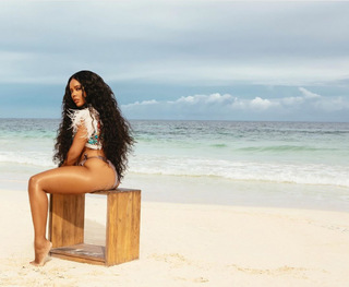Angela Simmons feet photo thumbnail